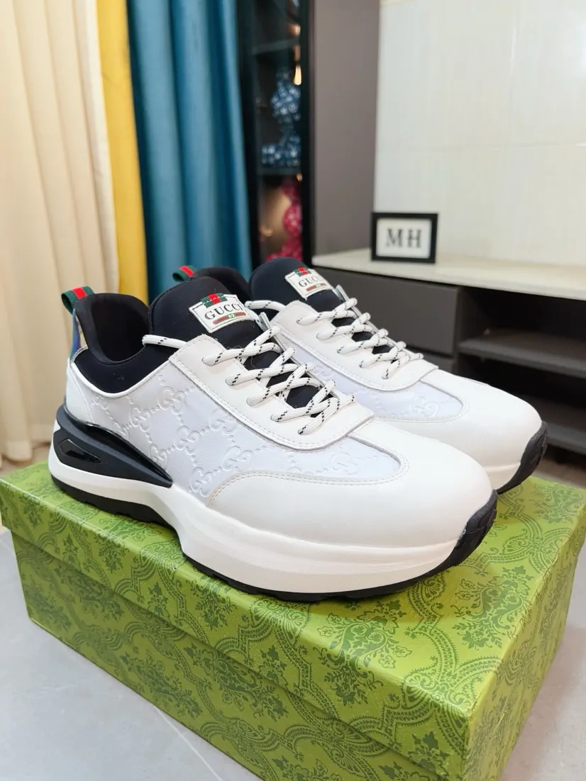 Factory price 458🌹🌹GUCCI [Gucci] New high-end brand of men's shoes, the latest fashionable casual men's shoes, trendy and versatile style, relaxed and sporty style, uppers imported from Italy, first-layer cowhide, genuine leather lining and ultra-fine workmanship. Original personalized fashionable rubber wear-resistant outsole, light and comfortable on the foot, size 38-44